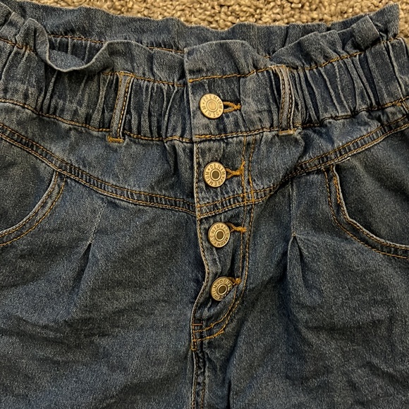 Jean shorts - Picture 6 of 8